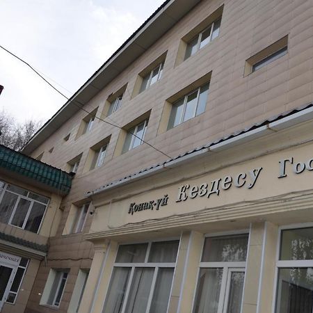 Hotel Kezdesu Ałma Ata Zewnętrze zdjęcie