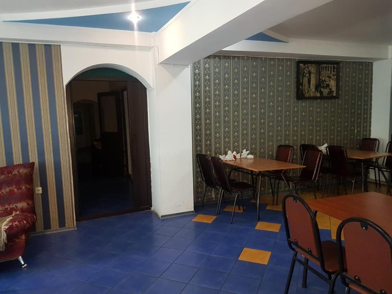 Hotel Kezdesu Ałma Ata Zewnętrze zdjęcie