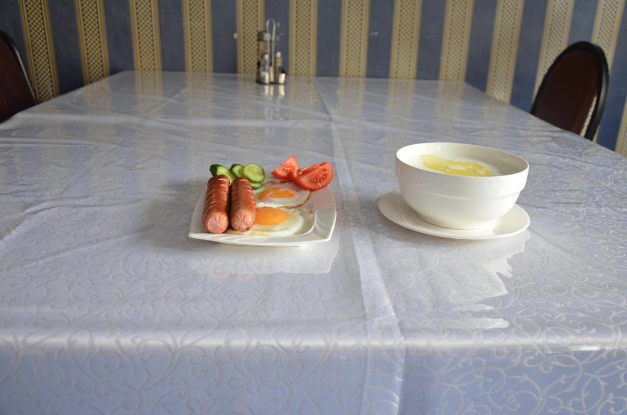 Hotel Kezdesu Ałma Ata Zewnętrze zdjęcie